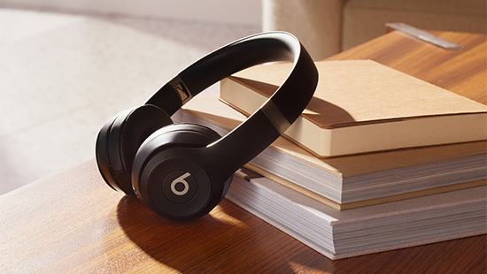 Powerful sound. Ultralight fit